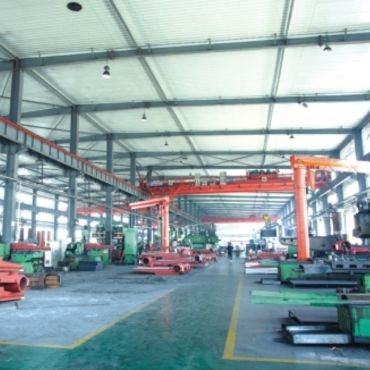 Radial drilling machine large parts processing workshop show