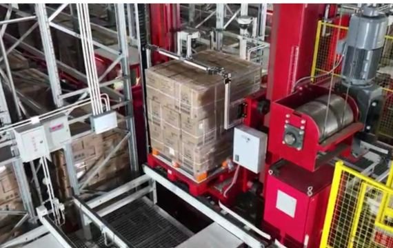 Automatic three-dimensional warehouse lifting mechanism
