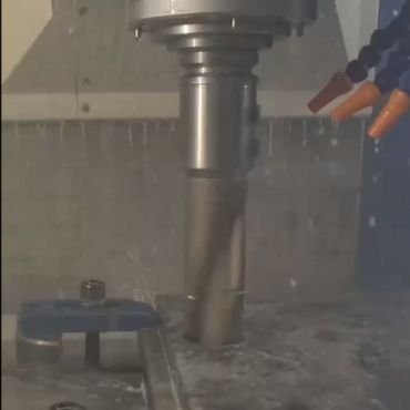 HIKE VD850a vertical machining center, material 45# steel, drilling diameter Φ50U drill, feed F150mmmin, speed S1500rmin, depth 55mm