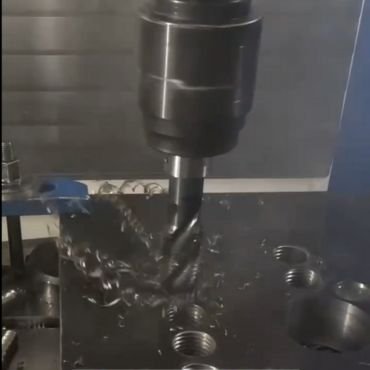 HIKE VD850a vertical machining center, tapping M36 tap, feed F800mmmin, speed 200rmin, depth 60mm