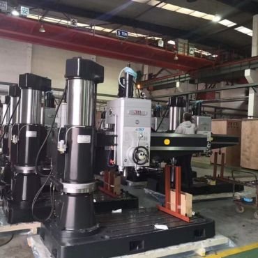 TEFU Classic Z3050X16 Rocking Arm Drilling Machine Black Hospitality Package