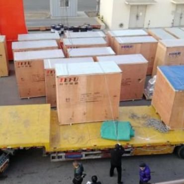 TEFU Z3050X16 rocker arm drilling machine waiting to be loaded on the truck