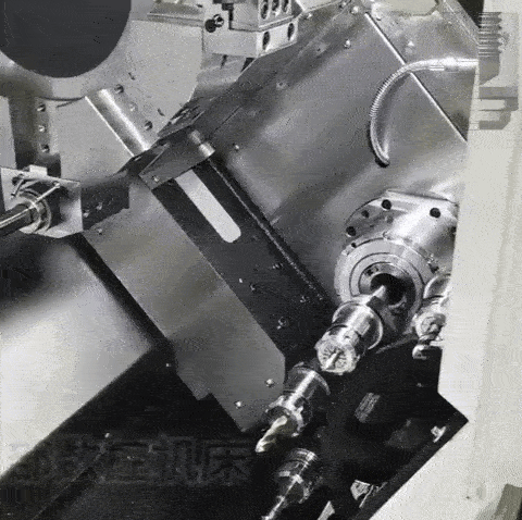 Z600 has the function of hole chamfering and supports automatic tool change.